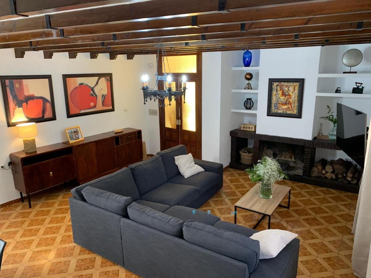 Casa Del Secretario Cortes de la Frontera